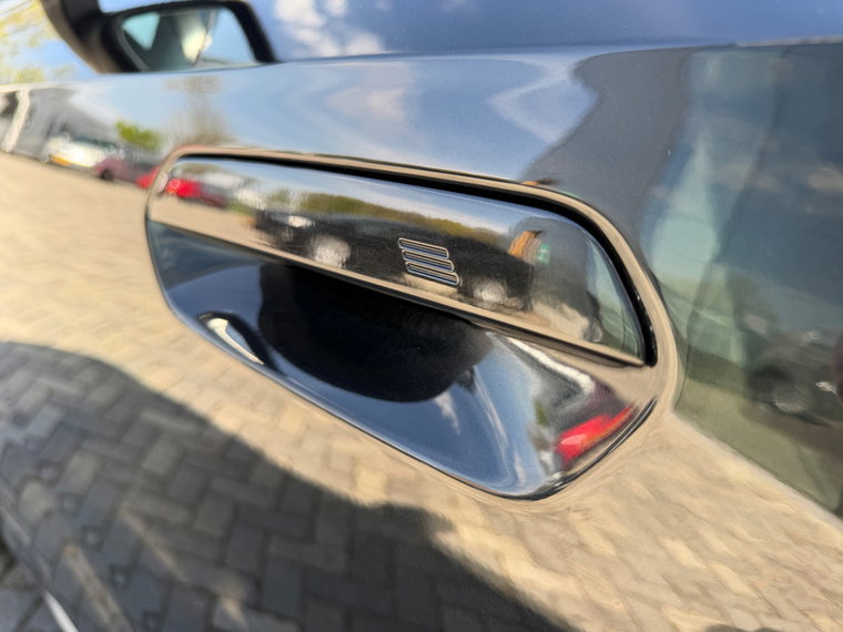 Vehicle Image 27