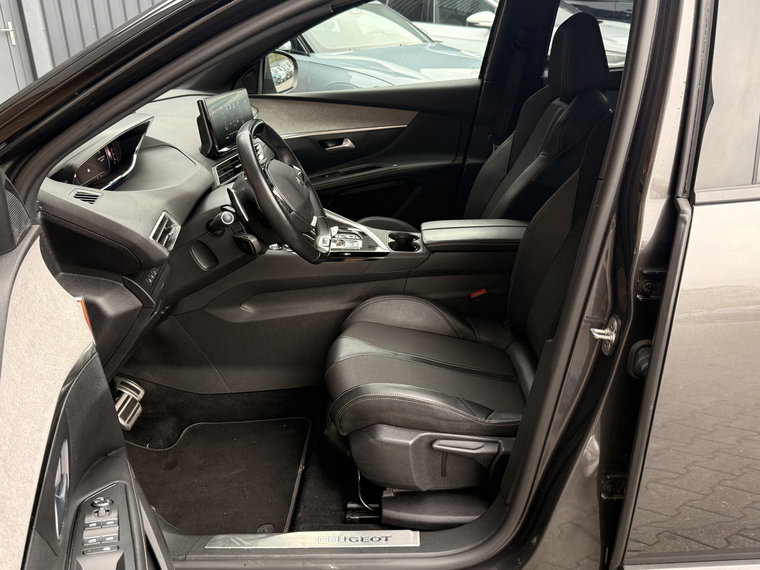 Vehicle Image 41