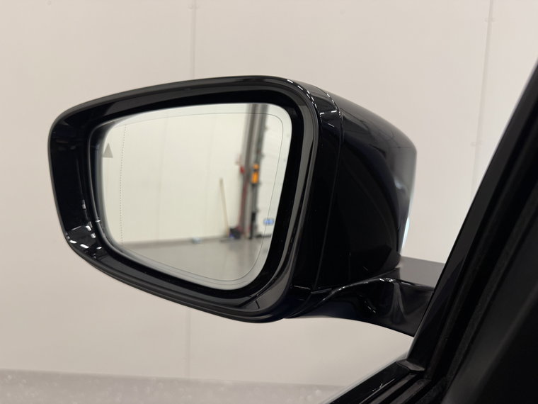 Vehicle Image 39