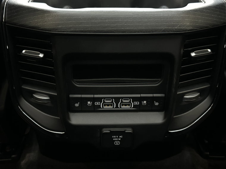 Vehicle Image 39