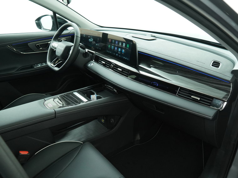 Vehicle Image 37