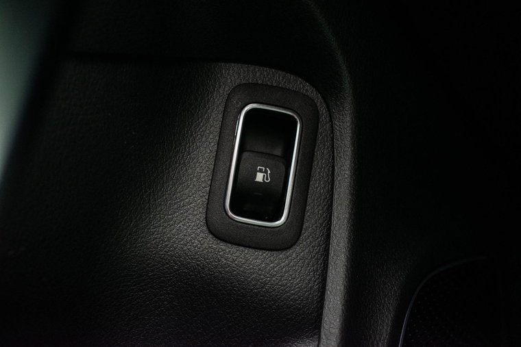 Vehicle Image 57