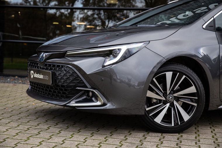Vehicle Image 8