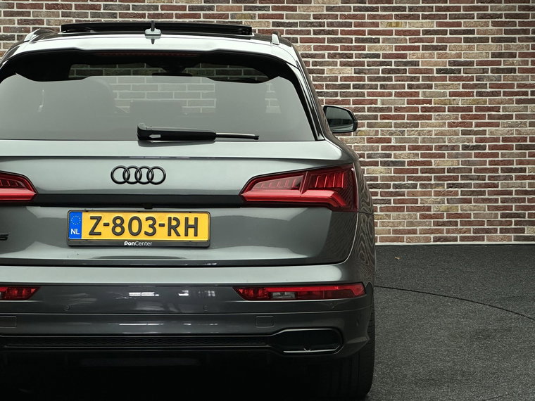 Vehicle Image 24