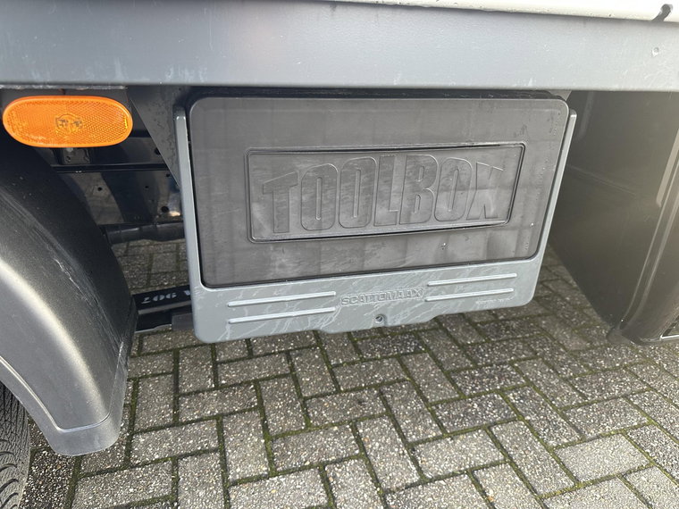 Vehicle Image 24