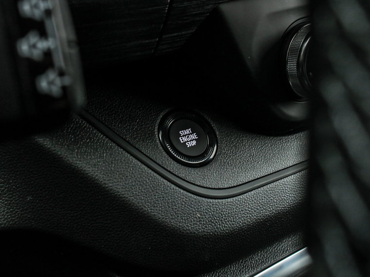 Vehicle Image 60