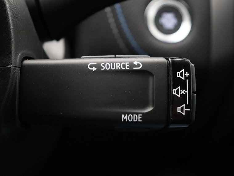 Vehicle Image 39