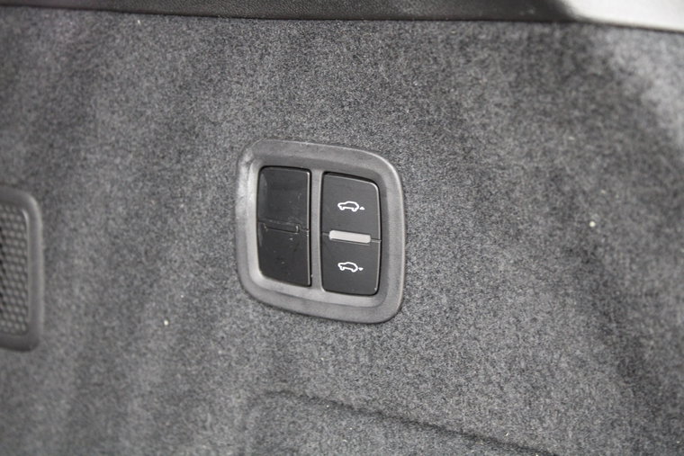 Vehicle Image 57