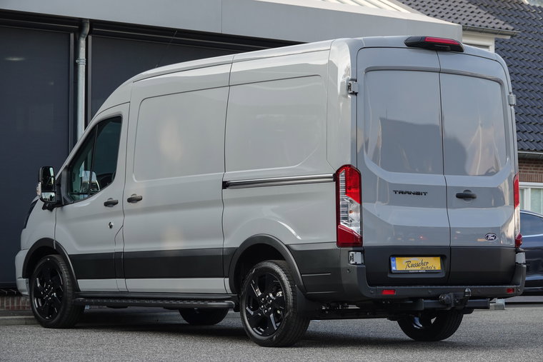 Vehicle Image 22