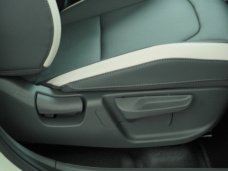 Vehicle Image 41