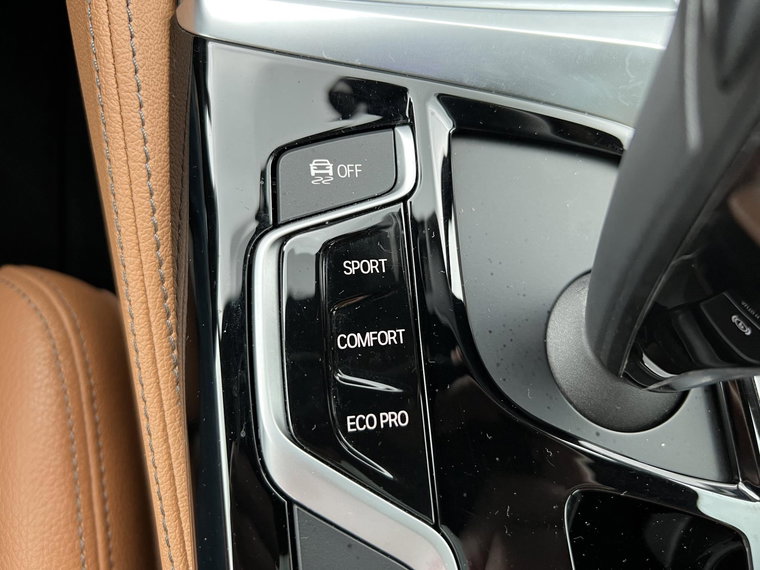 Vehicle Image 39