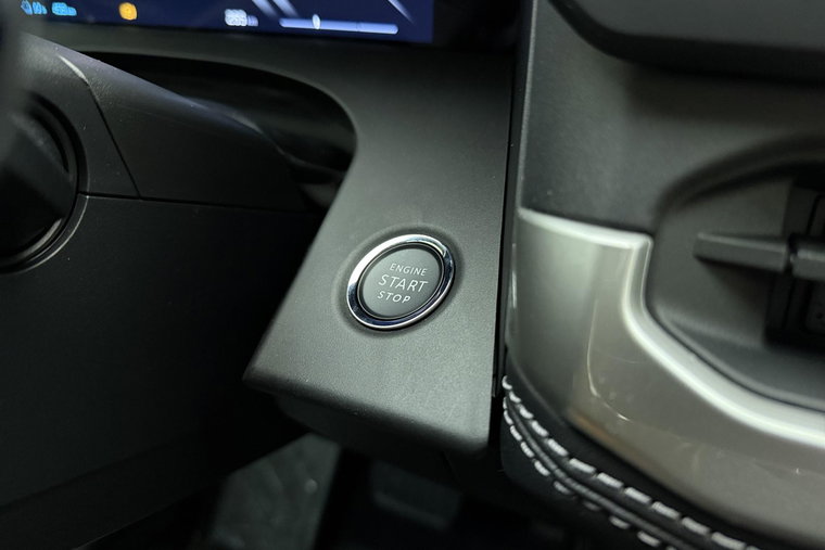 Vehicle Image 33