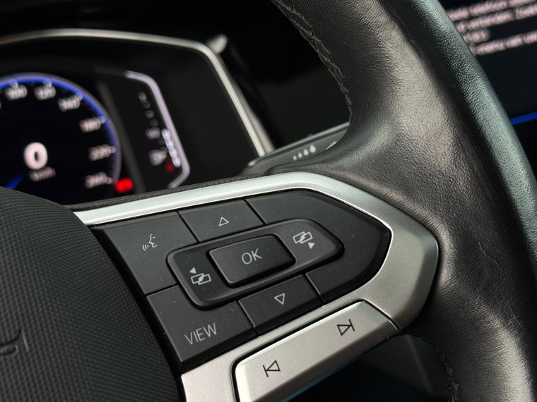Vehicle Image 45