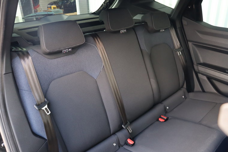 Vehicle Image 21