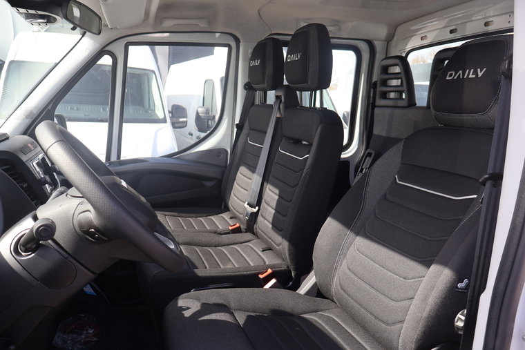Vehicle Image 31