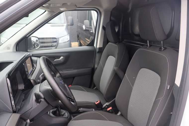 Vehicle Image 35