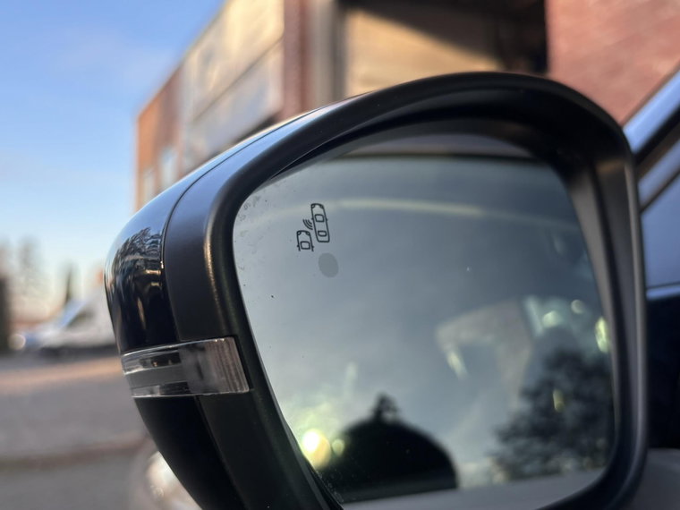 Vehicle Image 51