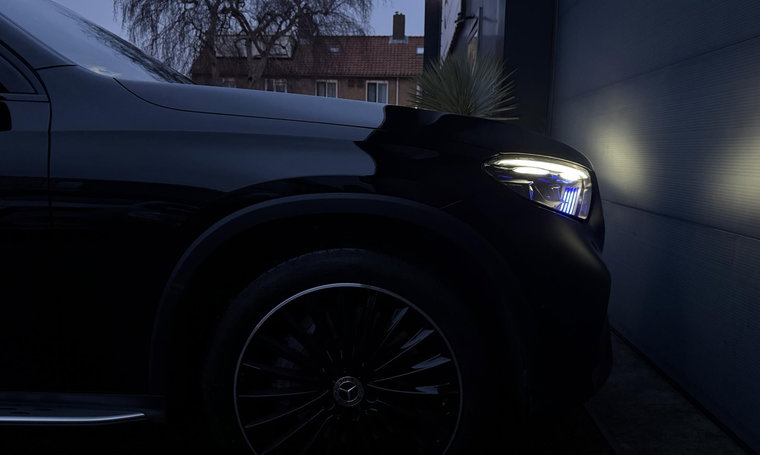Vehicle Image 28