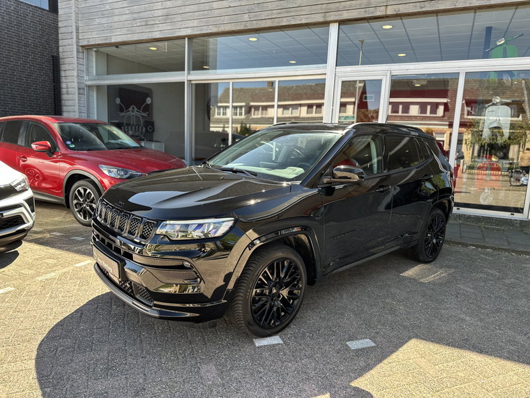 Vehicle Image 36