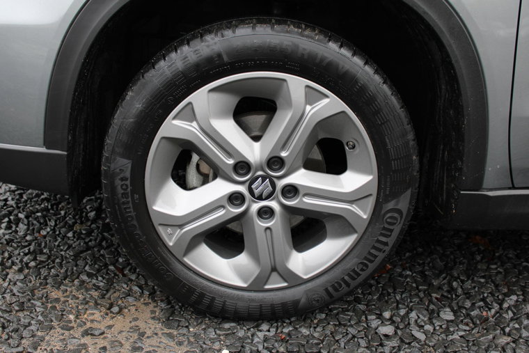 Vehicle Image 13