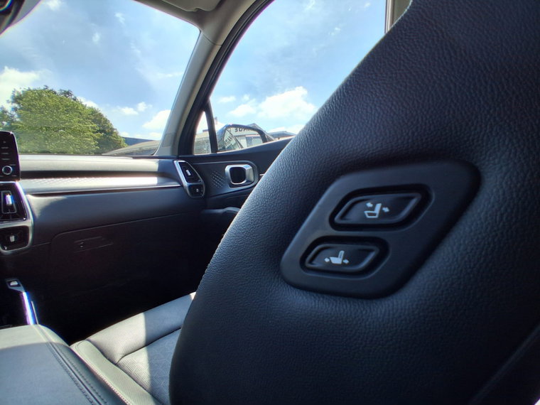Vehicle Image 36