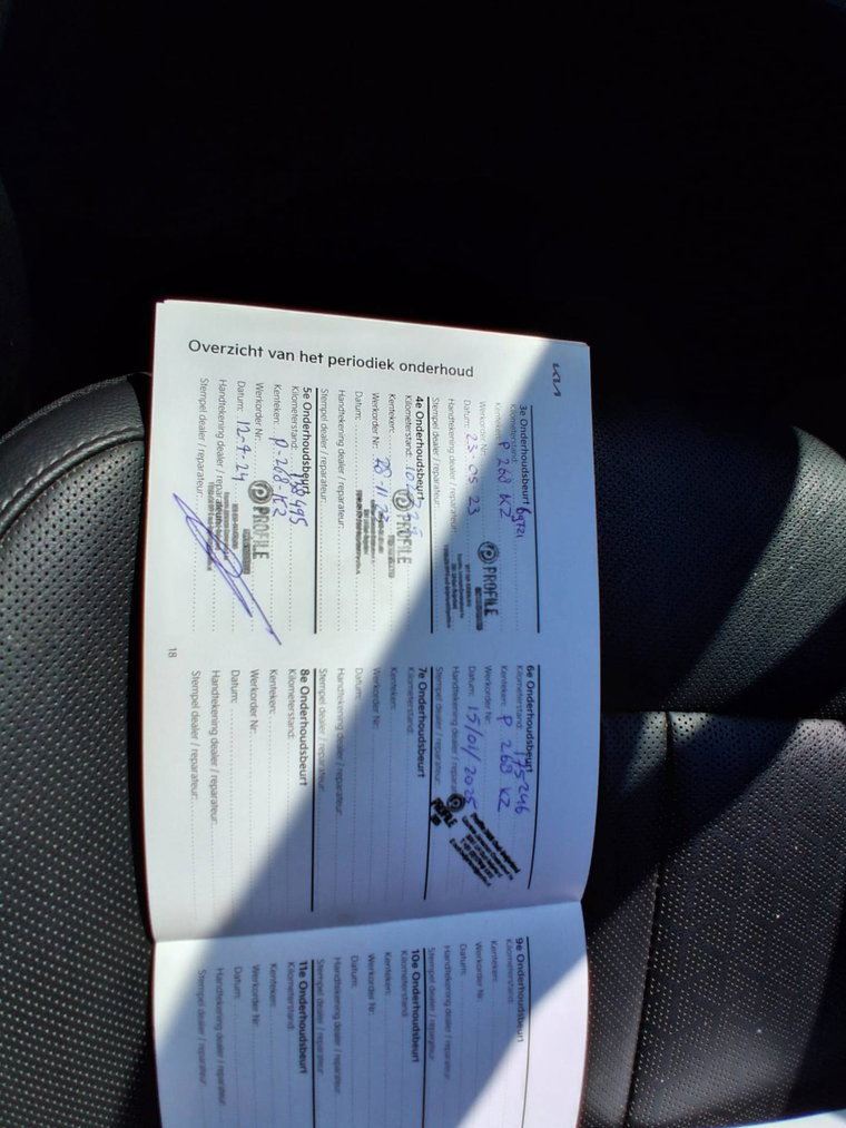 Vehicle Image 41