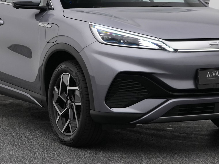 Vehicle Image 17