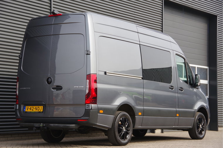 Vehicle Image 33