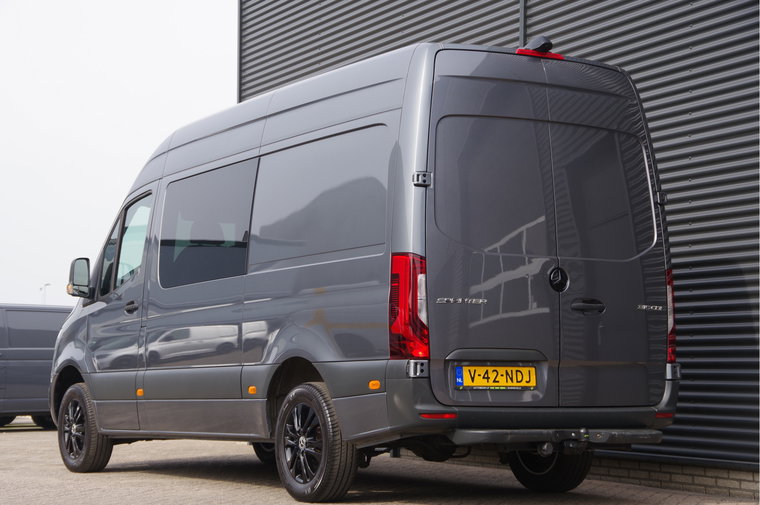 Vehicle Image 36