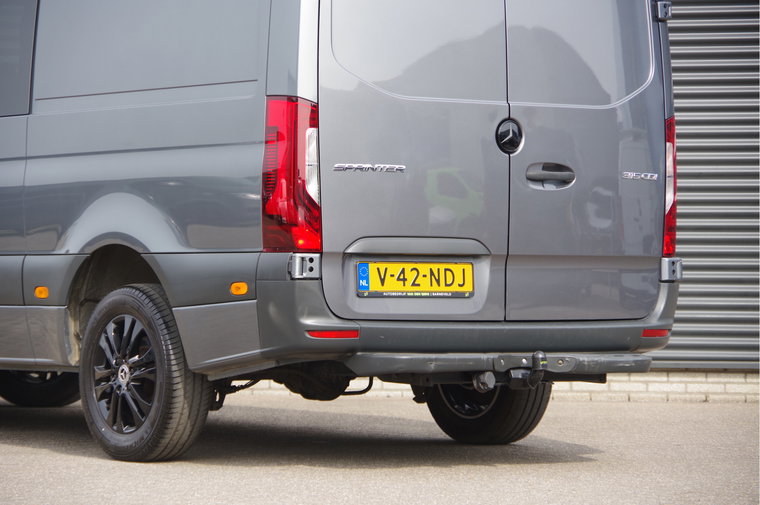 Vehicle Image 39