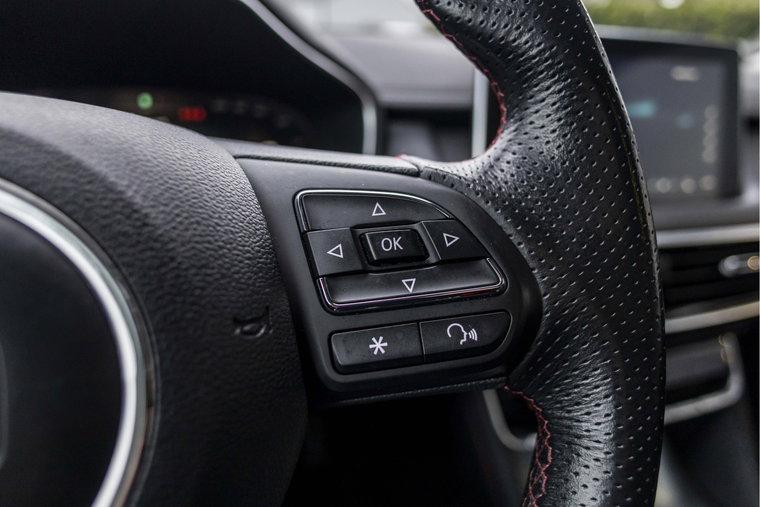 Vehicle Image 35