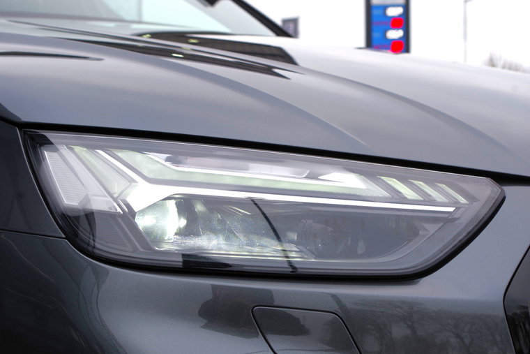 Vehicle Image 30