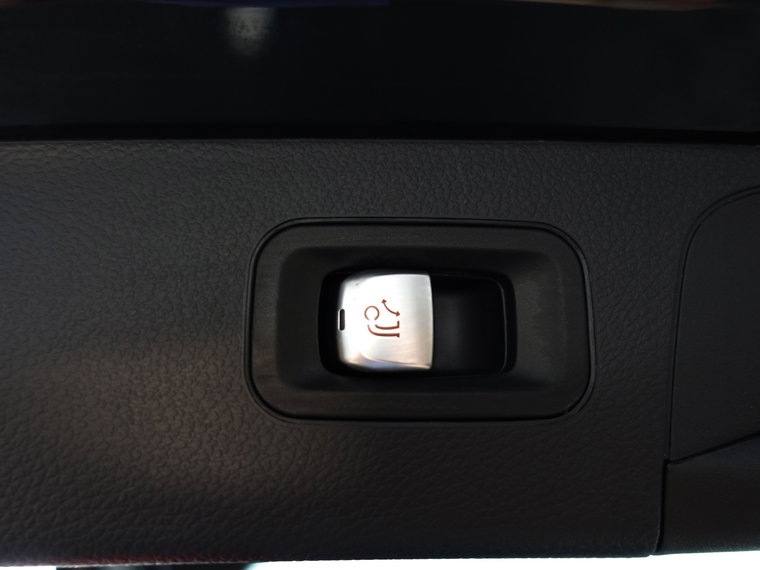 Vehicle Image 38