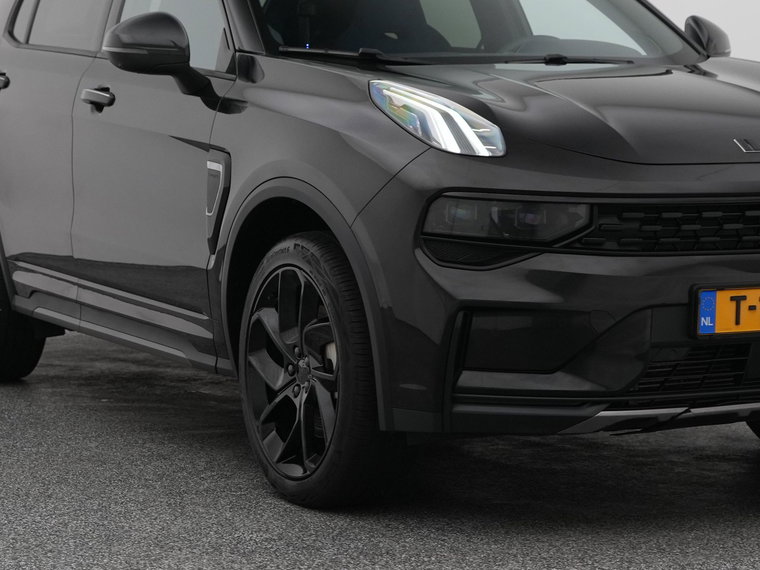 Vehicle Image 17