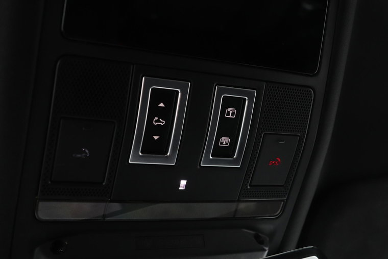 Vehicle Image 33