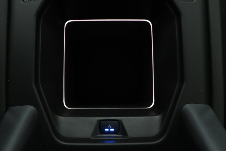 Vehicle Image 40