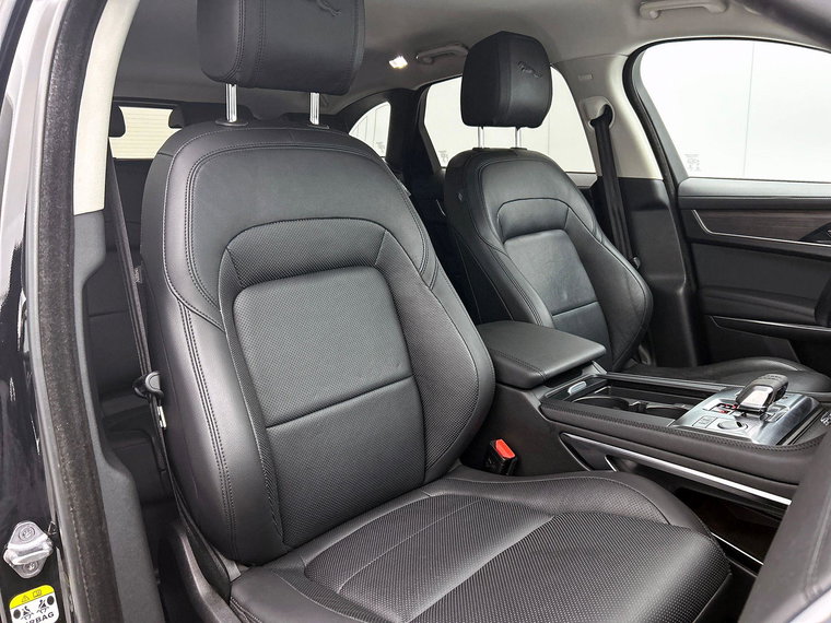 Vehicle Image 37