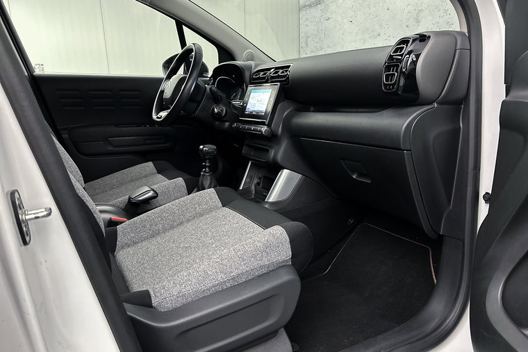 Vehicle Image 31