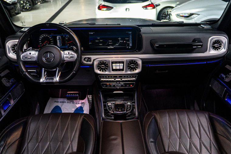 Vehicle Image 9