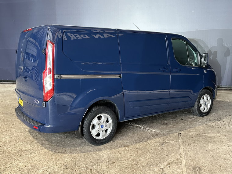 Vehicle Image 17