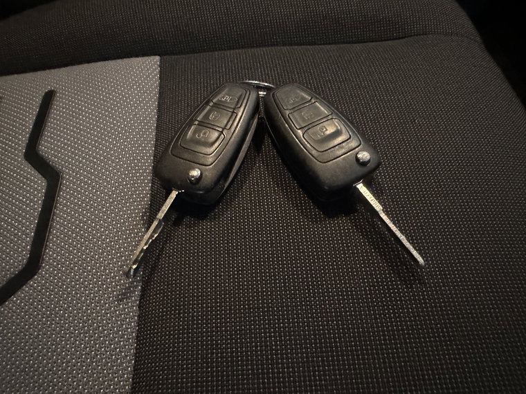 Vehicle Image 22