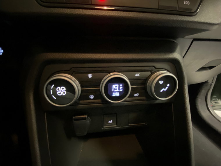 Vehicle Image 27