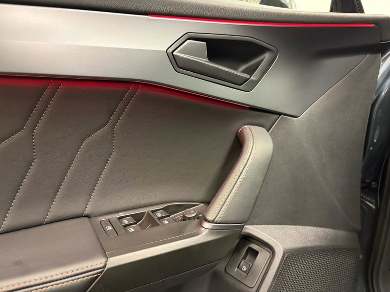 Vehicle Image 38