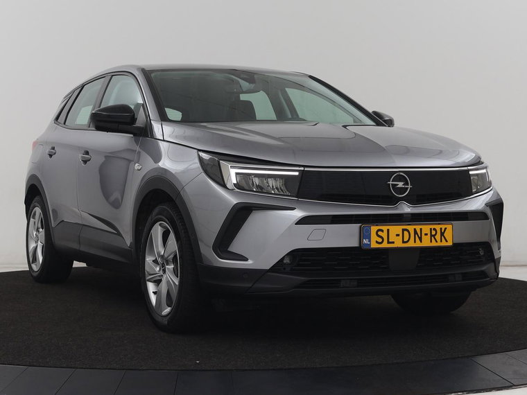 Vehicle Image 32