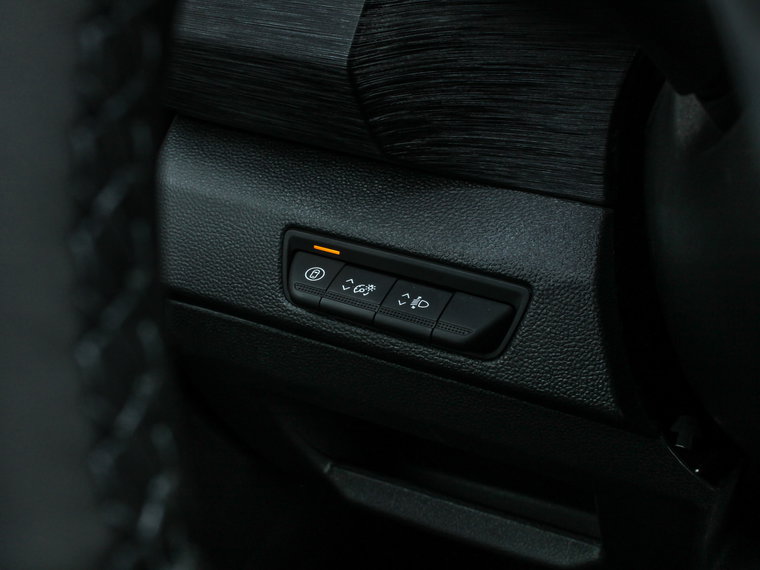 Vehicle Image 53