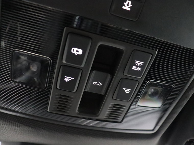 Vehicle Image 28