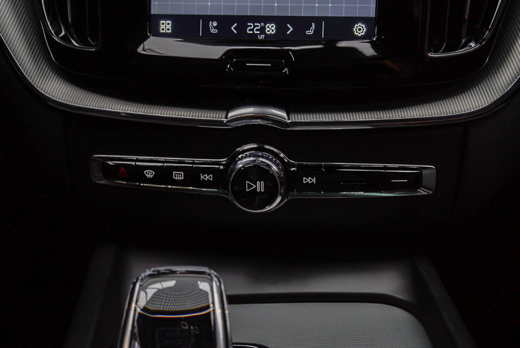 Vehicle Image 38