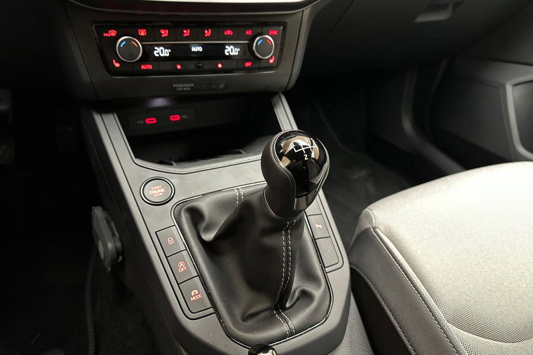 Vehicle Image 22