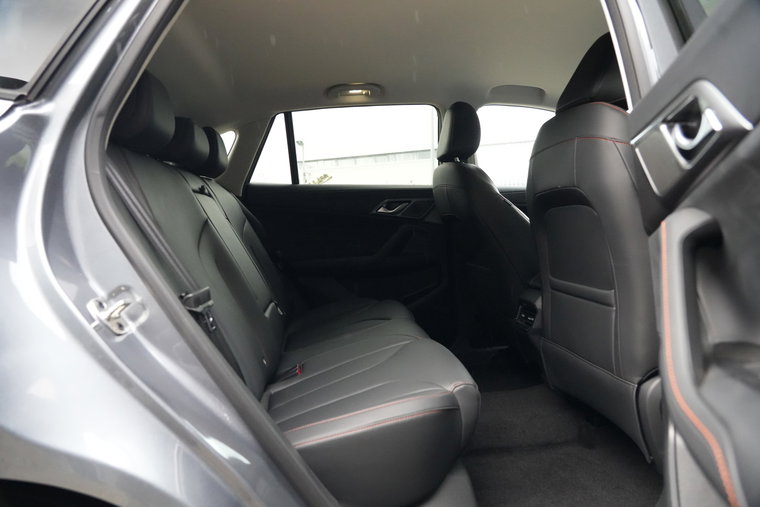Vehicle Image 22