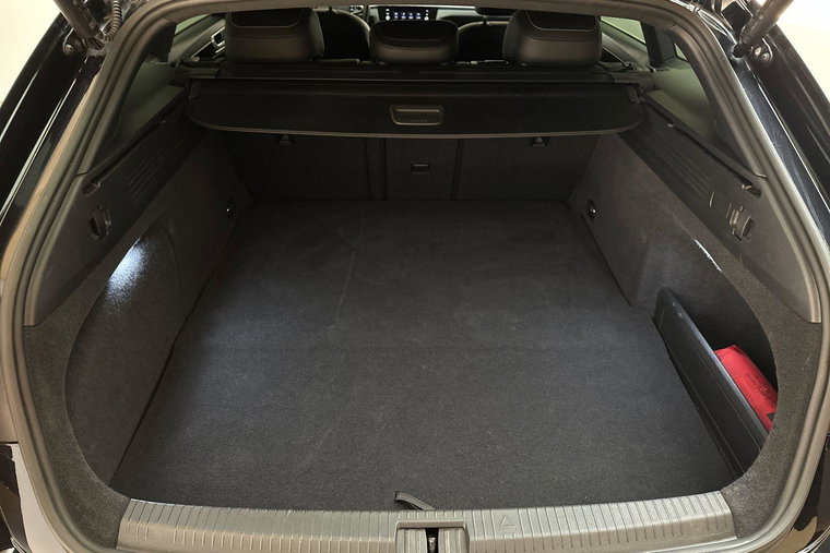 Vehicle Image 37